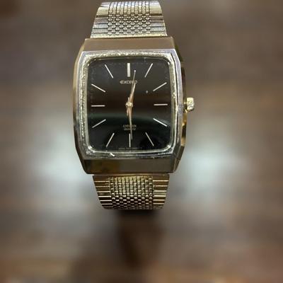 Б/у Кварцевые часы CITIZEN EXCEED Золотой цвет