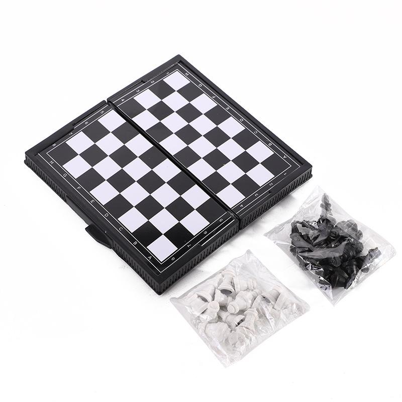 1 Box Of Foldable Mini Portable Magnetic Chess Set For Kids And Adults Travelling, Camping Entertainment Toys