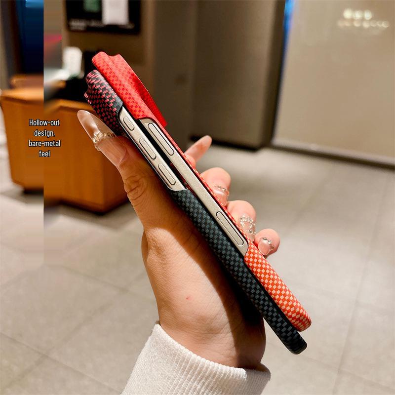 Магнитный чехол из кевлара для iPhone 17, Защитная крышка из углеродного волокна для Apple 16, Полуобернутый, Совместим с 15promax
