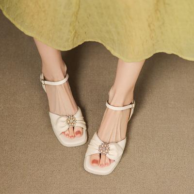 Женская обувь – Сандалии