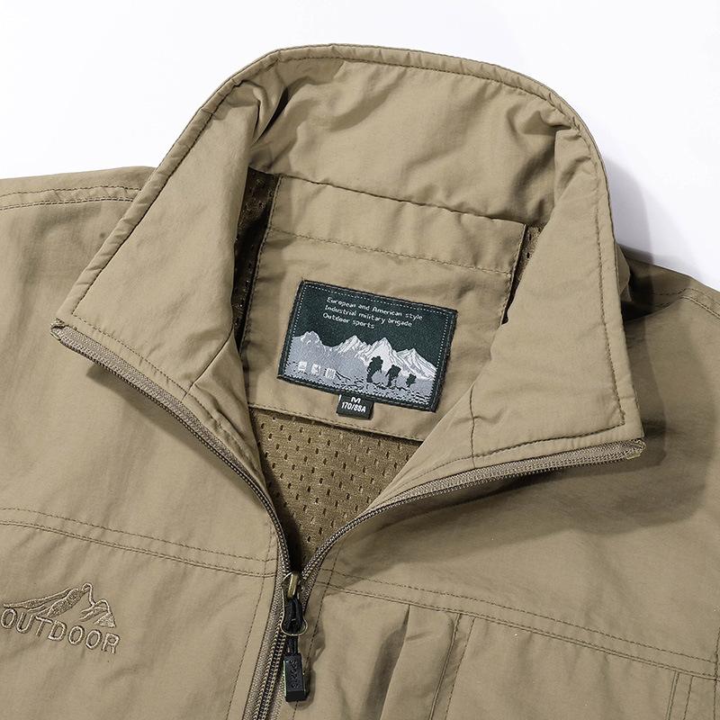 Дышащая мужская зимняя куртка с несколькими карманами