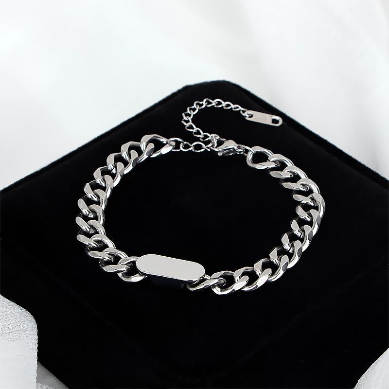 Classic Exquisite Chain Bracelet for Women Trendy Stainless Steel Non-fading Bangle for Daily Wear Party Gift