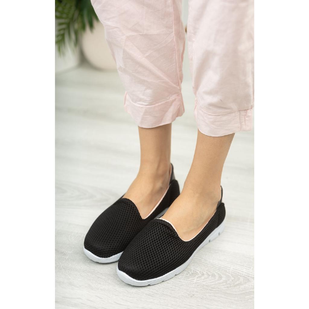 Women Sports Flat Shoes Light Orthopedic Base Mother Shoes