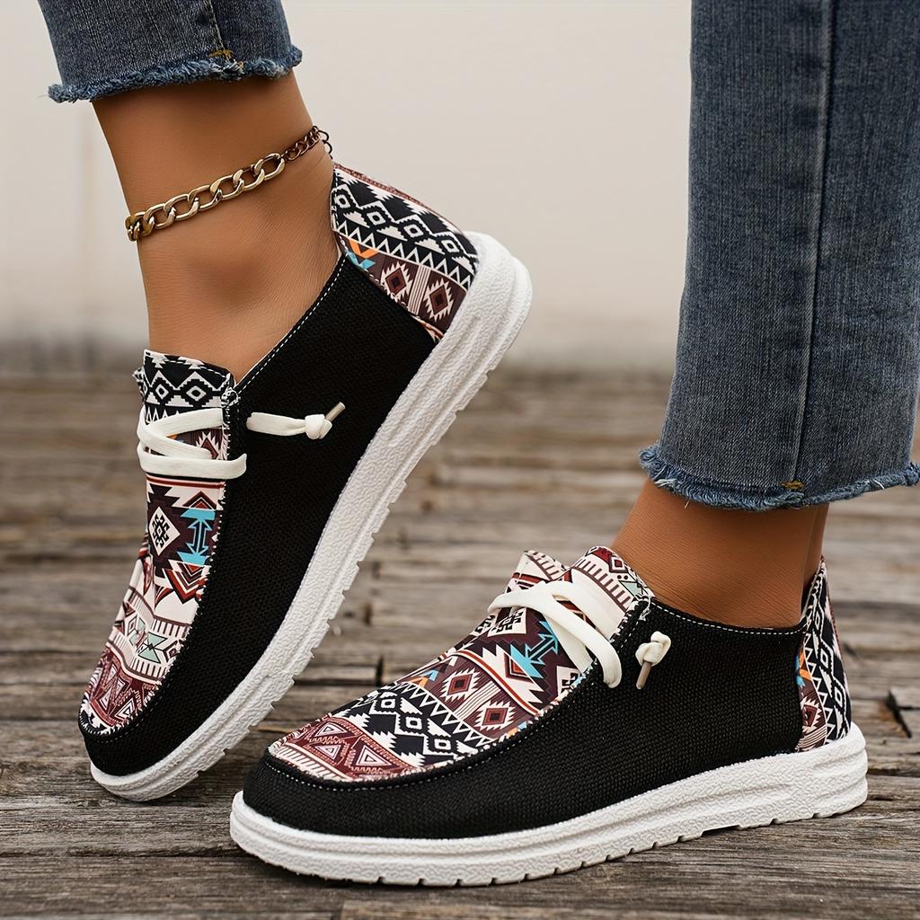 Spring Lace-up Canvas Lefthand Women Hundred with Flat Bottom Casual Mum Shoes Plus Size