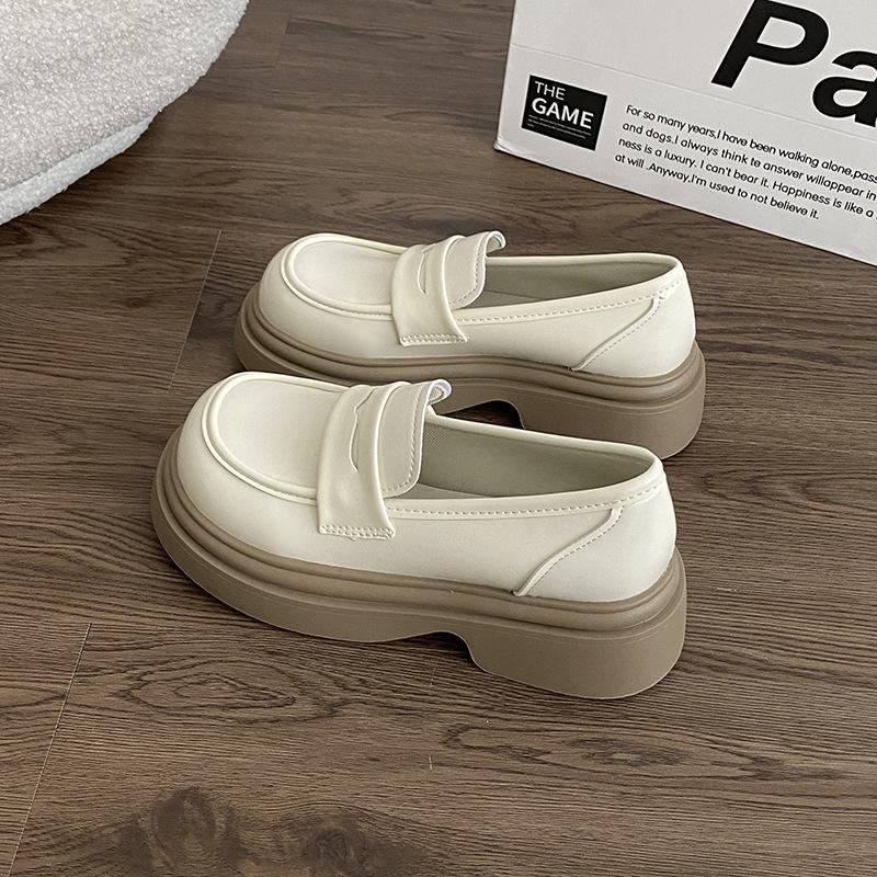 Белые туфли на платформе в ретро-британском стиле с круглым носком, женские кожаные туфли 2025 года, новые летние универсальные туфли-лоферы с одной педалью
