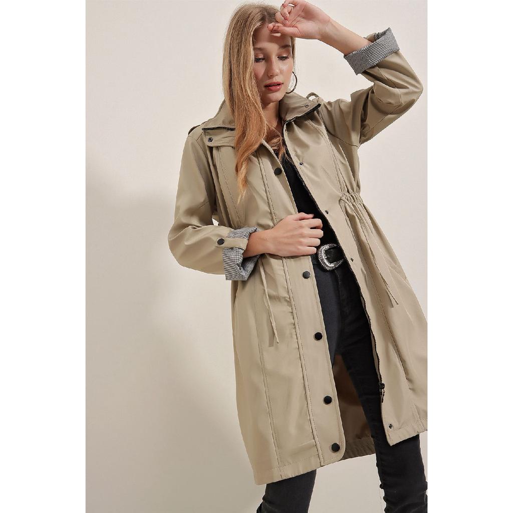 5808 Trench Coat With Waist Tie - Beige