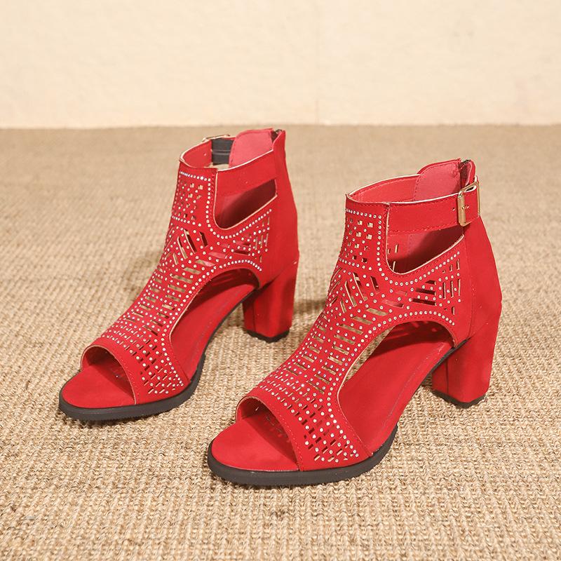 Модные женские сандалии, лето 2024, новые толстые каблуки со стразами, модные сандалии для женщин, повседневная обувь на платформе с открытым носком, для отдыха на природе