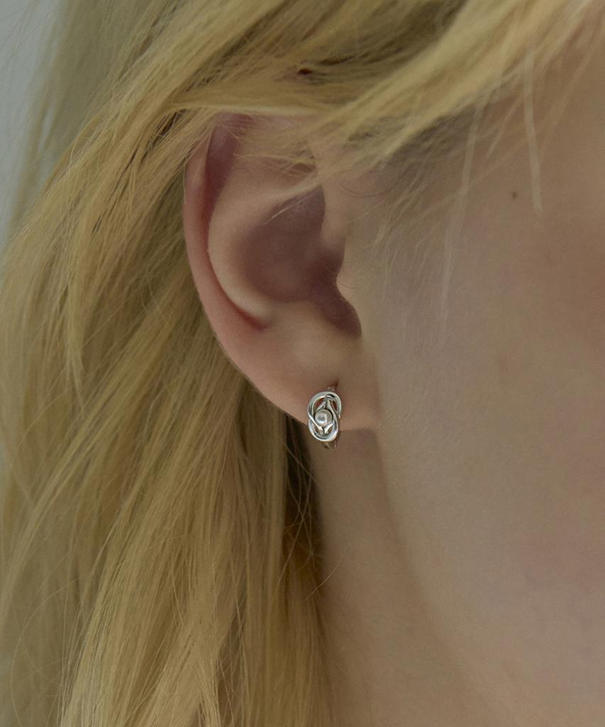 Akarki Серебряные 925 пробы Серьги-кольца с жемчугом Нелл, застежка-щелчок