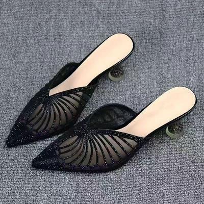 Женская обувь, летние новые женские сандалии с выемками и носками, босоножки на среднем каблуке, модные тапочки