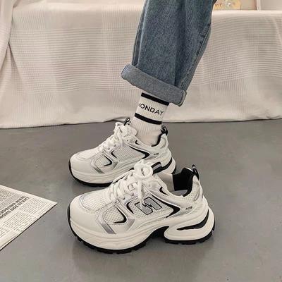 Популярные кроссовки для пап женские 2025 лето новые универсальные на толстой подошве дышащие сетчатые туфли женские спортивные парные кроссовки инс тренд