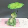 Green Umbrella Holding Frog Statue Cute Garden Animal Statue Indoor Desktop Decorative