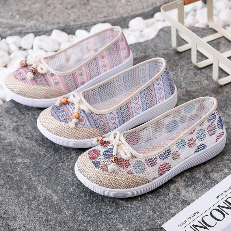 Hollowed Out Cloth Shoes Women Soft Bottom Anti Slip Flat Bottomed Mother Shoes Ventilation Work Shoes Retro Ethnic Style Simple Casual