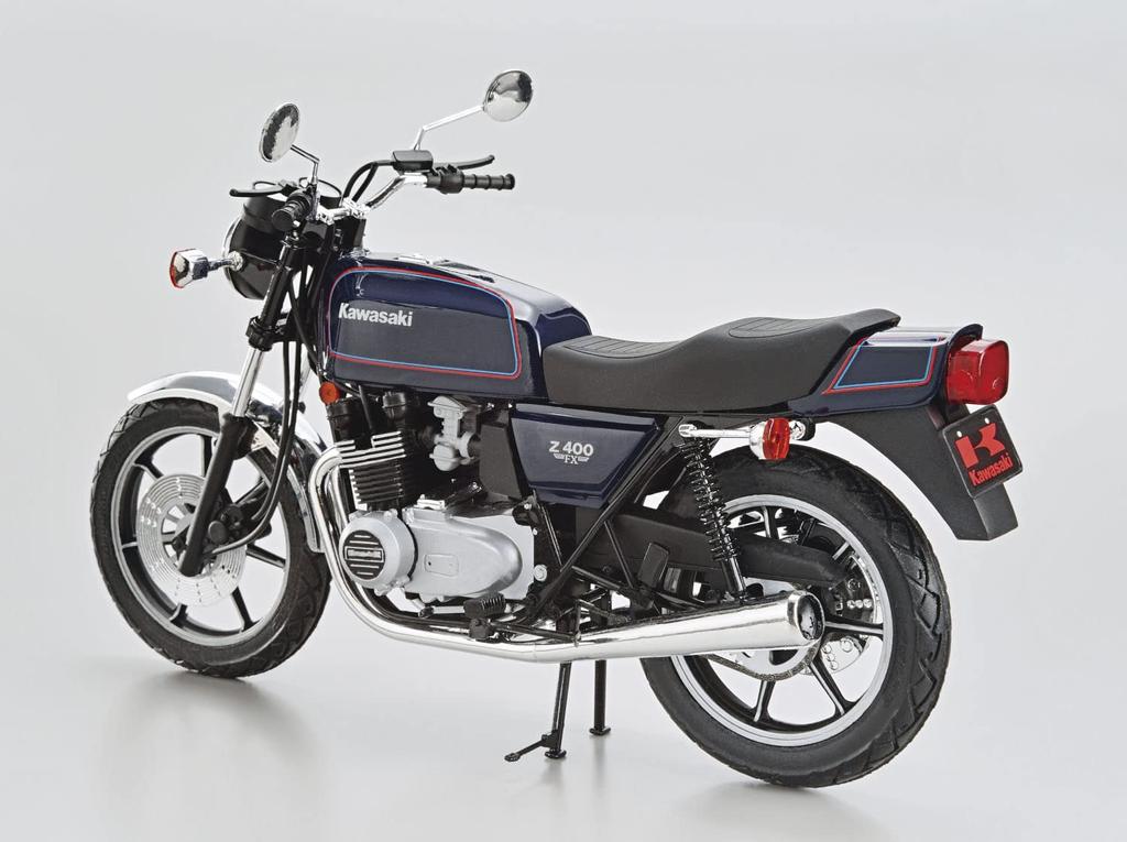 Aoshima Bunka Kyozaisha The Bike Series Kawasaki KZ400E Z400FX 1979 года, пластиковая модель 1/12 № 34
