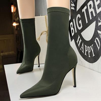Женские простые эластичные короткие ботинки на тонком каблуке в европейском и американском стиле на очень высоком каблуке с тонким носком