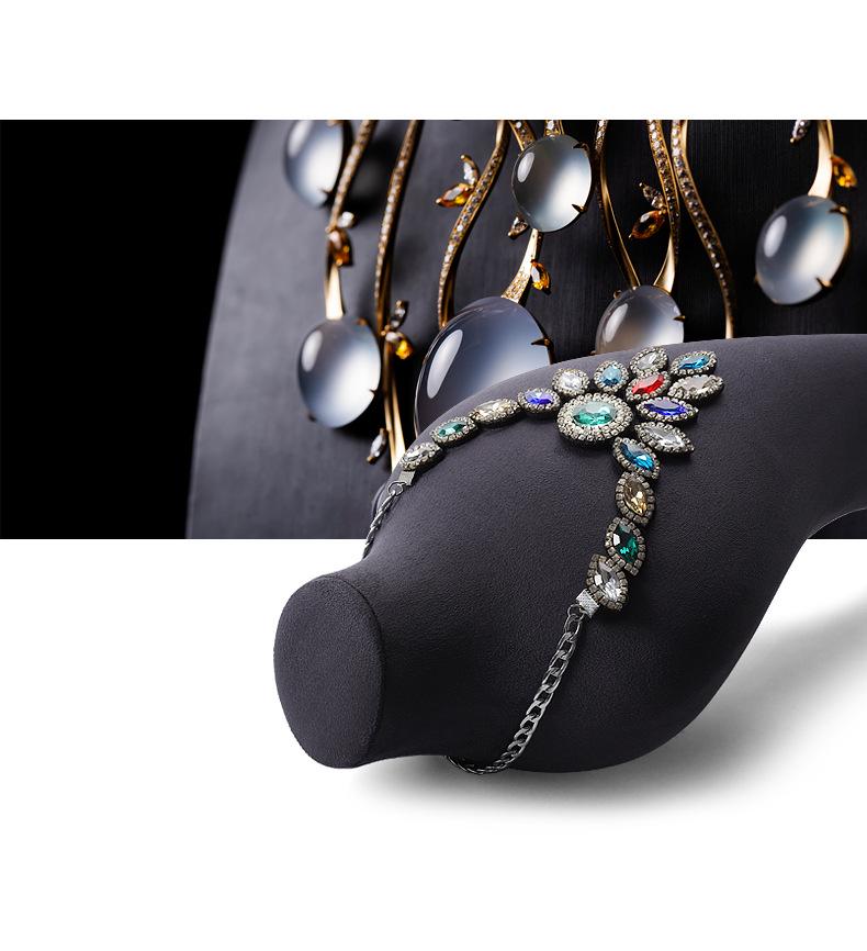 Подставка для ожерелий Digu из микрофибры для ювелирных изделий