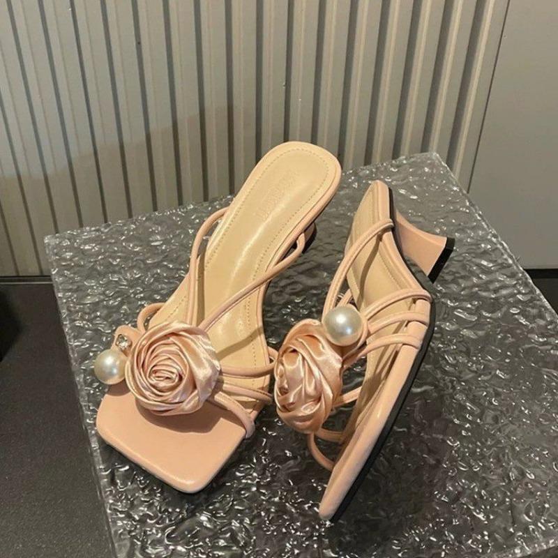 Shoes Womens Slippers Outdoor Thin Heels Luxury Slides Heeled Mules Flower Pantofle Summer Designer High 2024 Floral Elegant Pum
