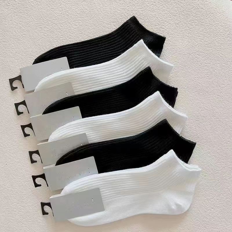 BMW Autumpure coloreasiest for match black and white men's and women's sports high stockings casual cotton soft men's socks zhuji socks wholesale