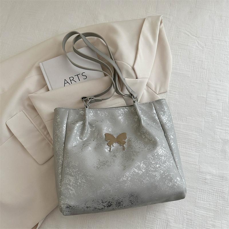 Модная вместительная сумка-тоут с бабочками для женщин, идеально подходит для повседневного использования, в нескольких цветовых вариантах
