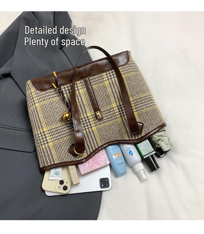 Шерстяная модная сумка-тоут: Вместительная наплечная сумка для осени/зимы 2024