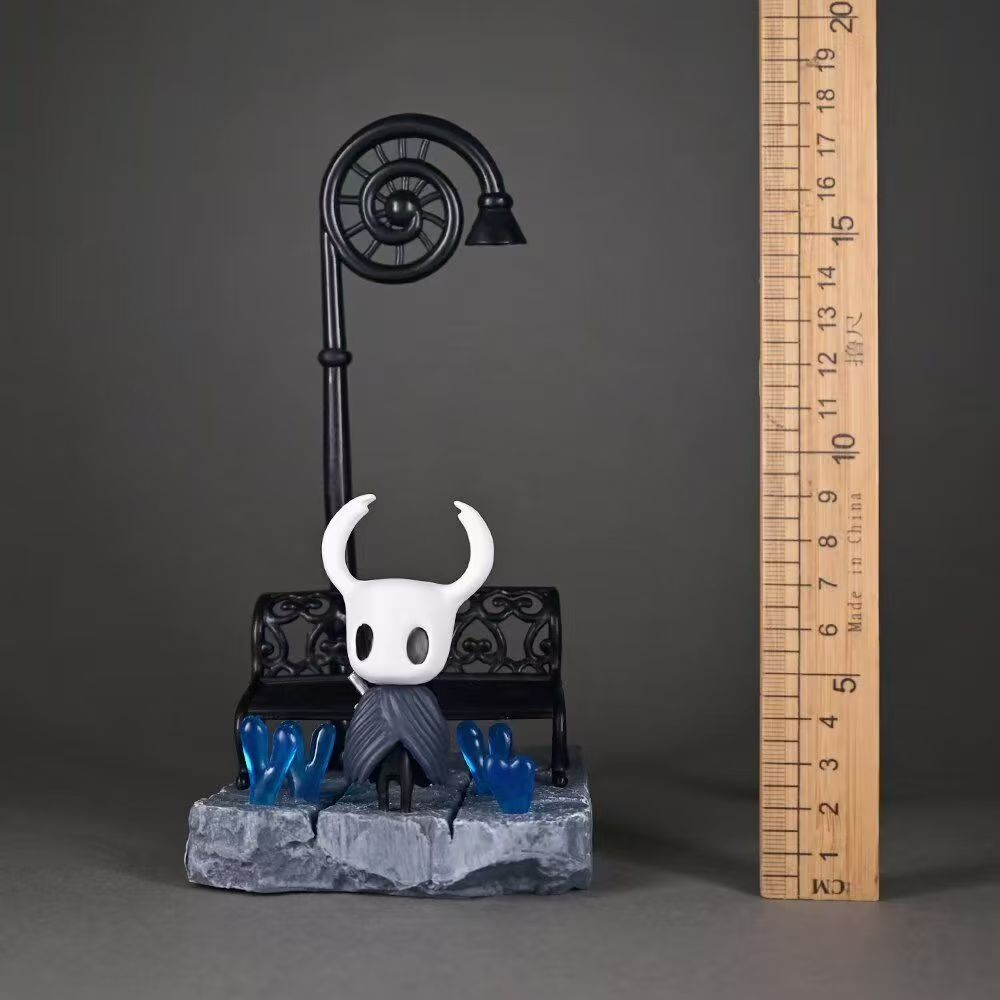 High-quality ghost hollow knight Table setting Streetlight Knight 2D Model Figure Ornament Color Box dragon ballz figurine