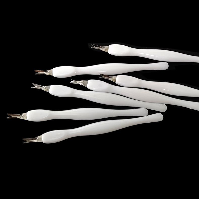 Red Sharp Вилка для удаления омертвевшей кожи для маникюрных инструментов