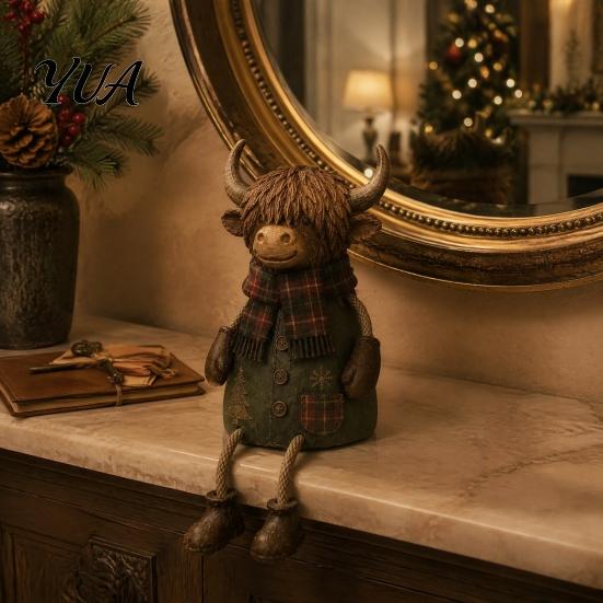 Charming Animal Art Statue Christmas Highland Cow Figurine, Cute Ornament with Retro Plaid Clothing for Farmhouse Holiday Desktop Tabletop Shelf
