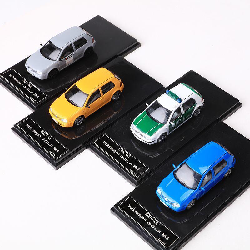 НОД 1:64 Модель автомобиля из сплава Volkswagen Golf MK4 GTI Юбилейное издание, 2-дверная и 4-дверная симуляция.