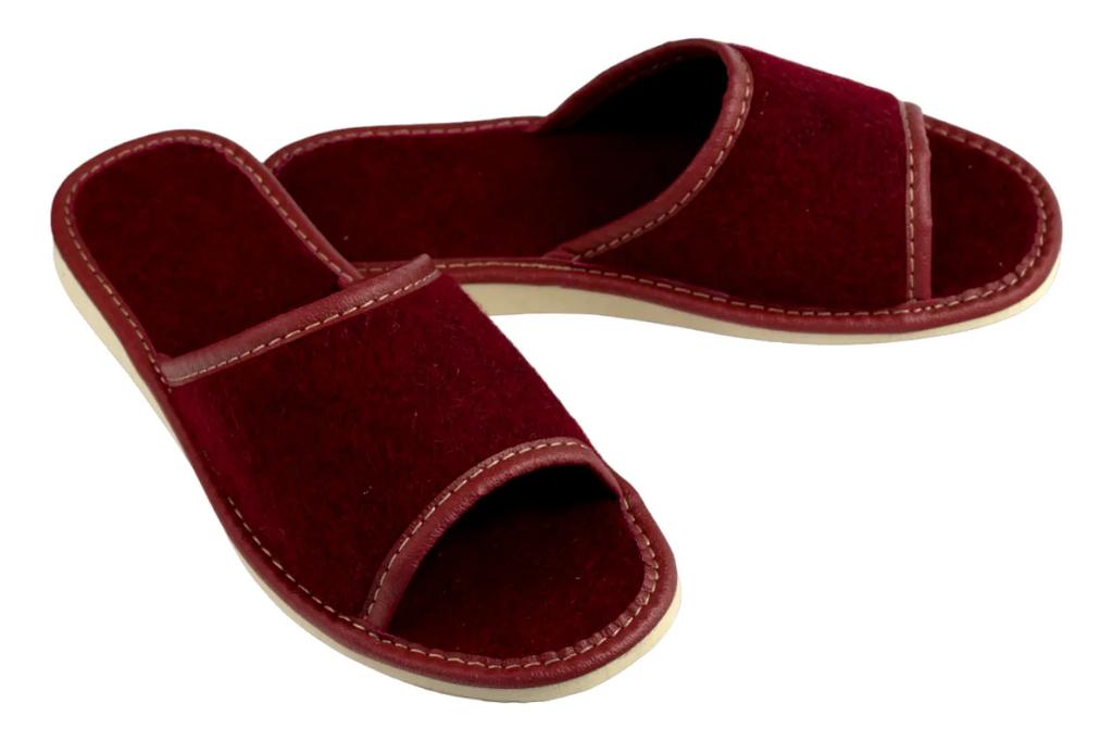 Burgundy women's slippers made of natural felt, women's felt slippers, indoor slippers 38