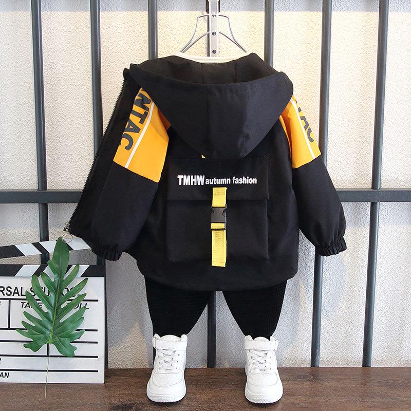 Весенняя ветровка для мальчиков и девочек 2025: Стильная и простая верхняя одежда для детей