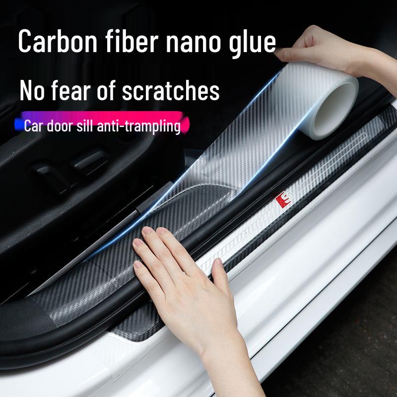 Универсальная нано-наклейка из углеродного волокна для защиты порогов автомобиля от царапин