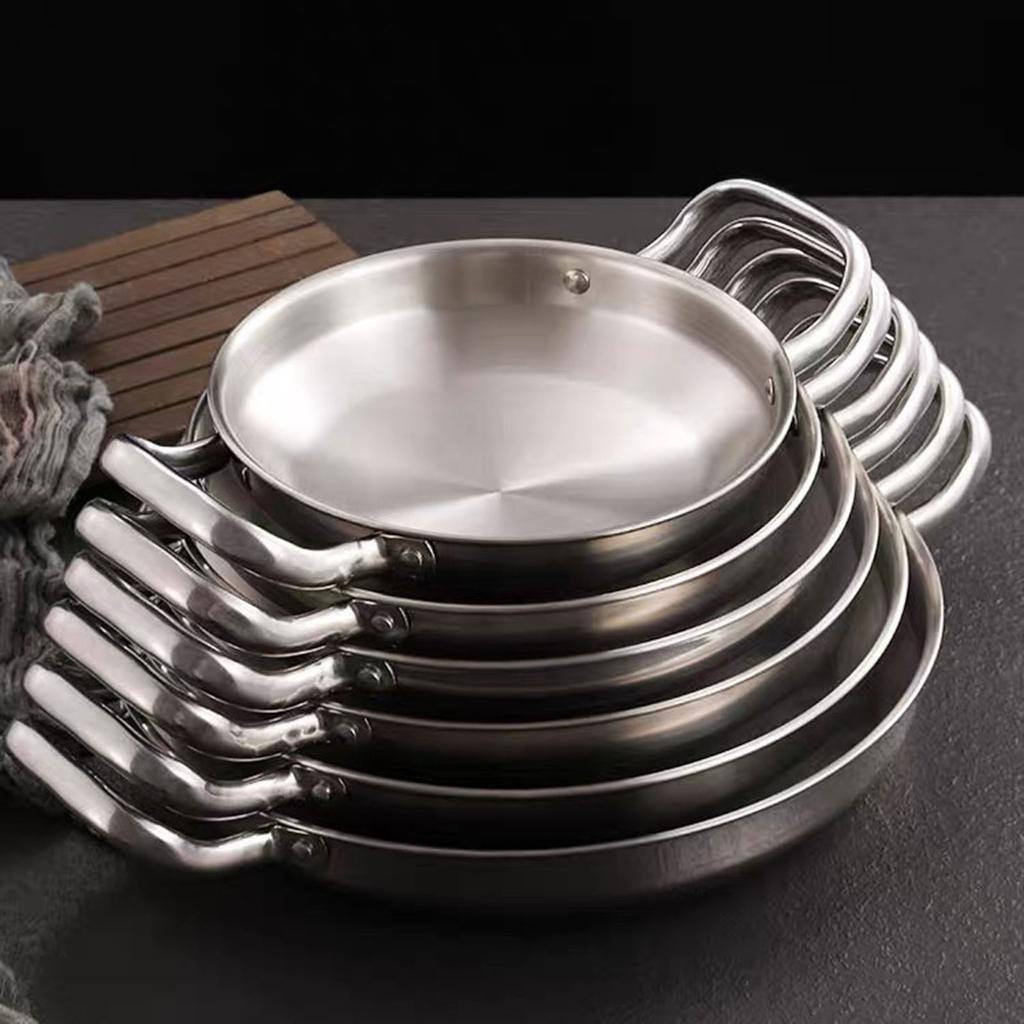 Практичная сковорода с двойной ручкой. Сковороды с равномерным распределением тепла. Удобные сковороды для различных техник приготовления пищи.