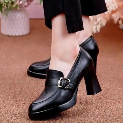 Женские осенние новые дизайнерские сандалии с металлической пряжкой, модные повседневные удобные женские туфли без шнуровки на квадратном каблуке на высоком каблуке