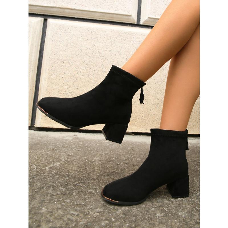 Мартинсы на среднем каблуке с квадратным носком Женские 2025 Зима Новые Стройнящие Большого размера Модные ботинки