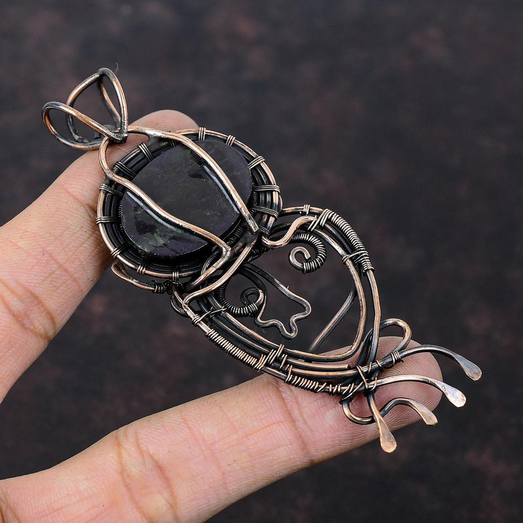 Подвеска из сугилита, медная проволочная обертка, подвеска ручной работы, медные украшения из сугилита, потрясающая подвеска из драгоценного камня, проволочная обертка, ювелирные изделия для подарка