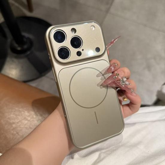 Стеклянный магнитный чехол для IPhone 16 Pro/Pro Max Защитный чехол для телефона для Magsafe Противоударный чехол с матовой защитой от царапин