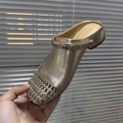 Баотоу полутапочки женские летние для улицы 2025 лето новые на толстой подошве с внутренней платформой полые плетеные тапочки-однопедальки