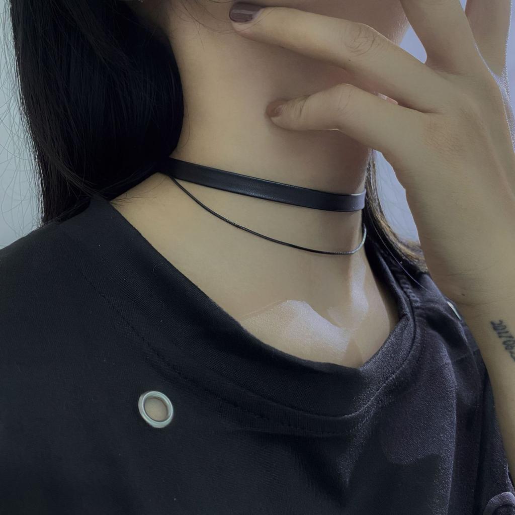 Черное кожаное ожерелье из веревки с короткой двухслойной цепочкой и воротником-секеткой, простая цепочка на ключицу, ювелирное изделие для женщин