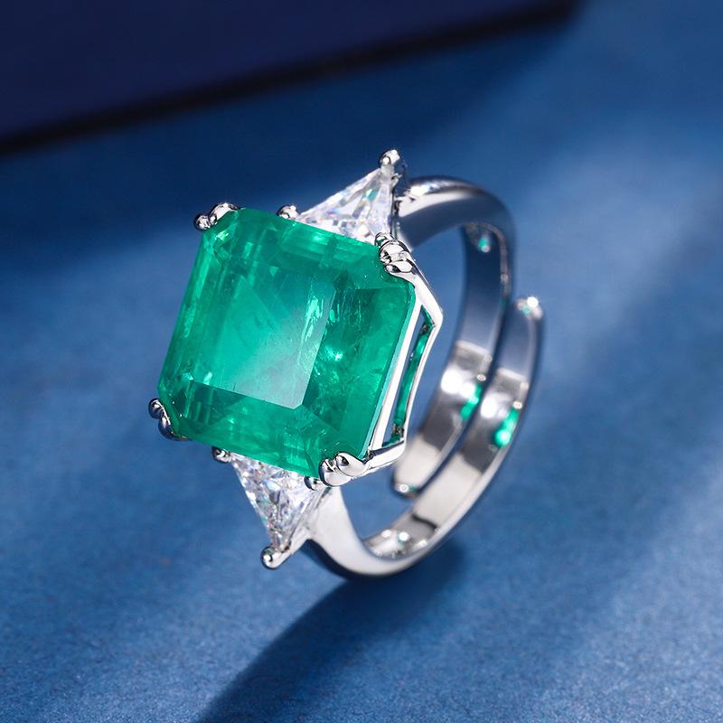 Jewelry Copper Bottom Gold-Plated Simulation Emerald Red Corundum Luxury Inlaid Square 12 * 12 Retro Ring Women