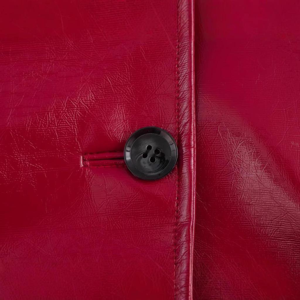 2025 Весенняя женская красная глянцевая кожаная куртка с лацканами – Европейский и американский стиль