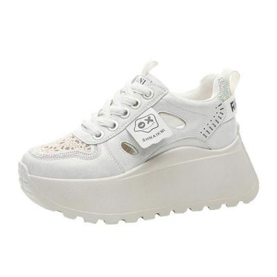 Женская обувь – Кроссовки