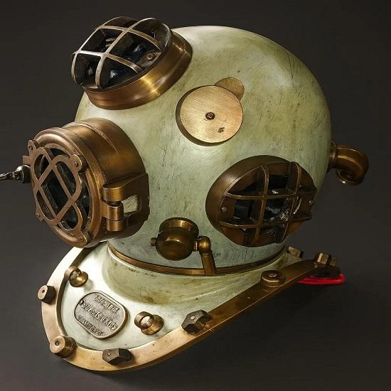45.72 cm US Navy Mark V Deep Sea Scuba Divers Diving Helmet  Nautical Home Decor