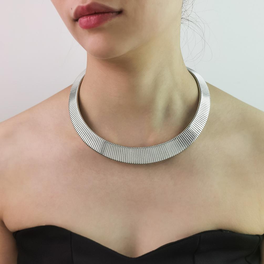 European & American Minimalist Gold-Plated Wide Stripe Elastic Choker Necklace