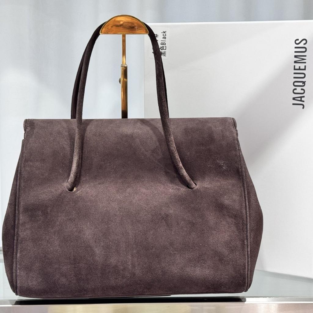 Jacquemus 25 Solid Color Frosted Cowhide Large Capacity Hand-held Single Shoulder Travel Bag Commuting