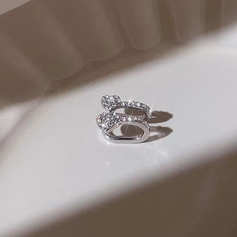 Высококлассные серебряные минималистичные каффы для ушей в форме сердца: Трендовые серьги-обманки для женщин