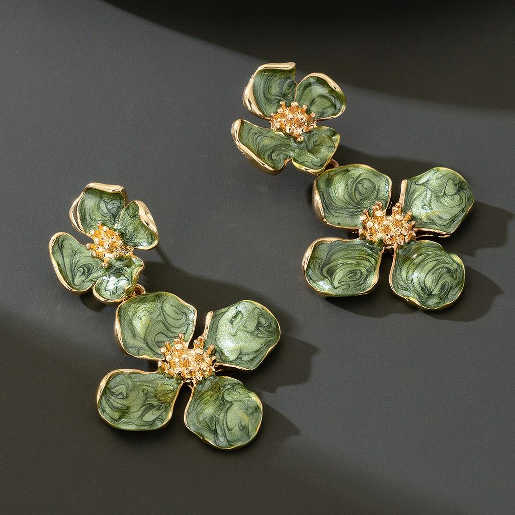 Атмосферный комплект из зеленых масляных капель в виде цветка с колье и серег