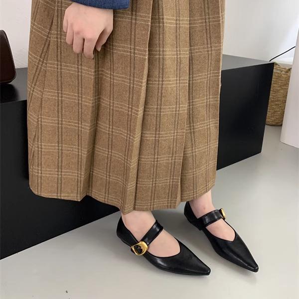 2025 г. туфли Мэри Джейн на танкетке с заостренным каблуком, неглубоким ртом, односложной пряжкой, темперамент, черные, на низком каблуке, универсальные, одинарные, женские