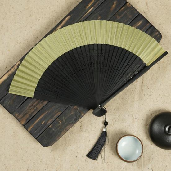 Folding Fan with Tassel Hollow Out Faux Silk Bamboo Stronge Hinge Chinese Vintage Style Photo Prop Party Decoration Supply Classical Dance Prop
