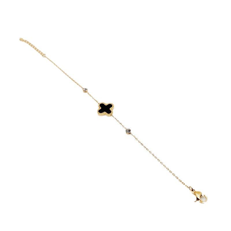 Lucky Four-Leaf Clover Bracelet - Stylish European & American Fashion Accessory for Women