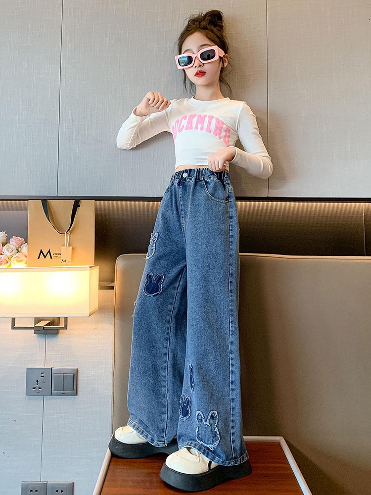 Модные джинсы широкого кроя для девочек: Модный весенне-осенний стиль для детей постарше