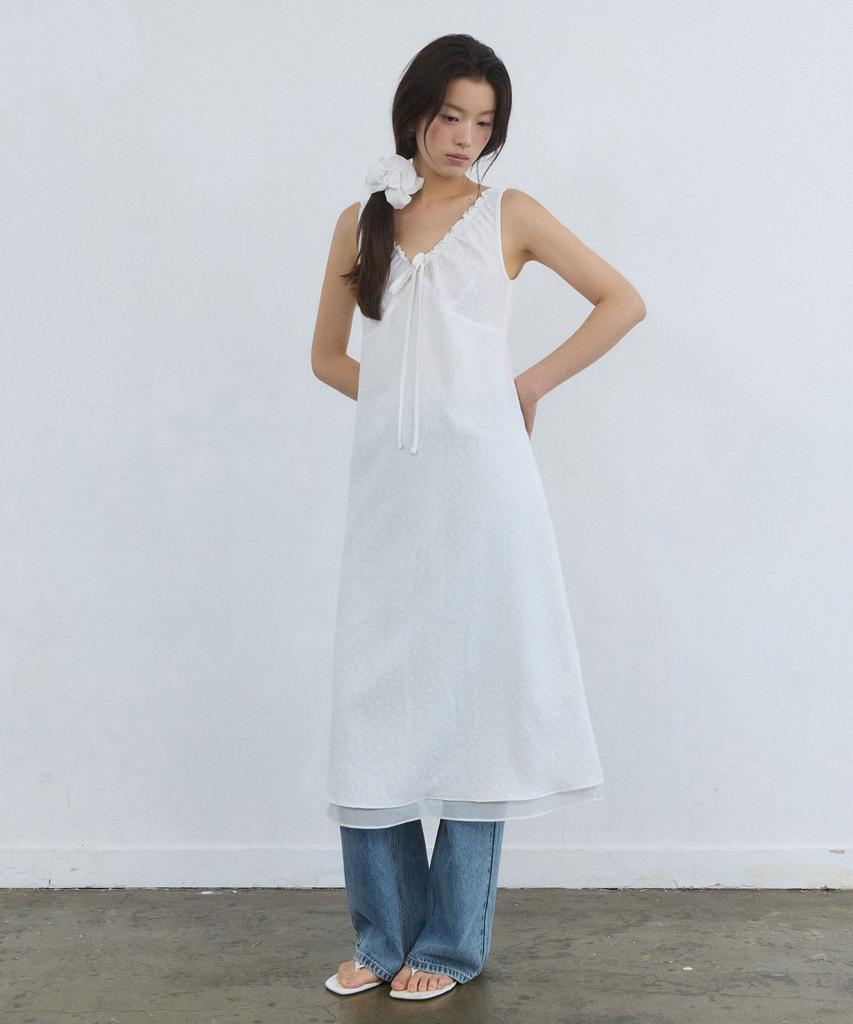 Adowl Embo Flower Pattern Shirring Ribbon Dress - White